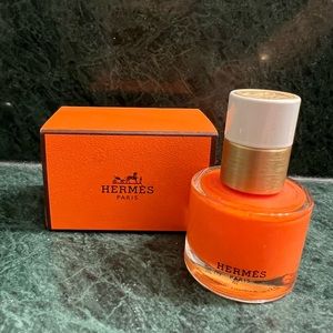 Hermès Nail Polish in Orange Boîte